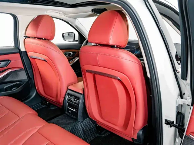 BMW 3 Series — Фото автомобиля 19