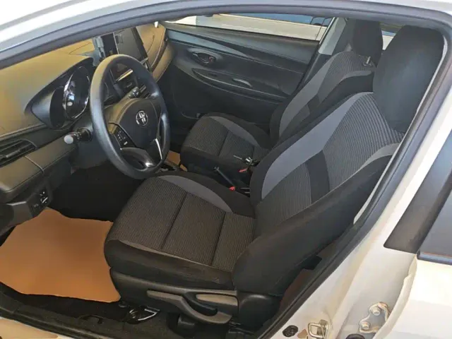 Toyota Vios FS — Фото автомобиля 14