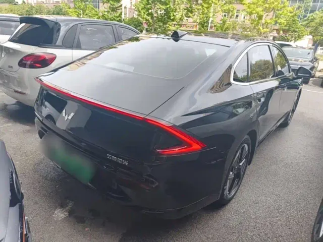 Wuling Starlight — Фото автомобиля 6