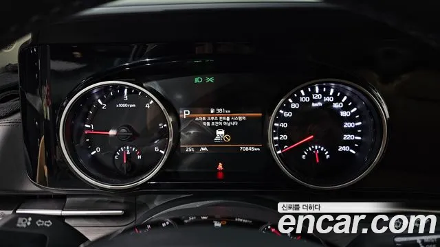Kia Canival Carnival 4 поколение Дизель 9 мест Prestige — Фото автомобиля 8