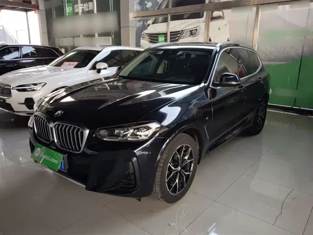 Фотография автомобиля — BMW X3