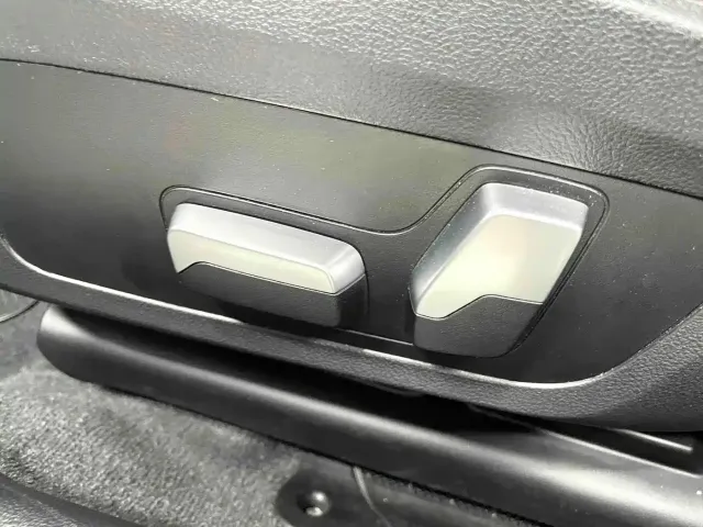 BMW 3 Series — Фото автомобиля 12