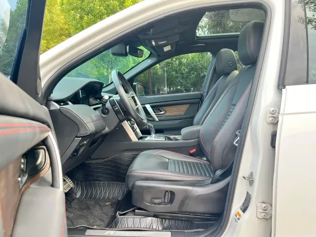 Land Rover Discovery Sport — Фото автомобиля 6