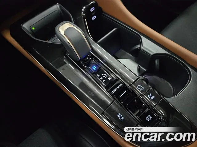Toyota Crown — Фото автомобиля 9