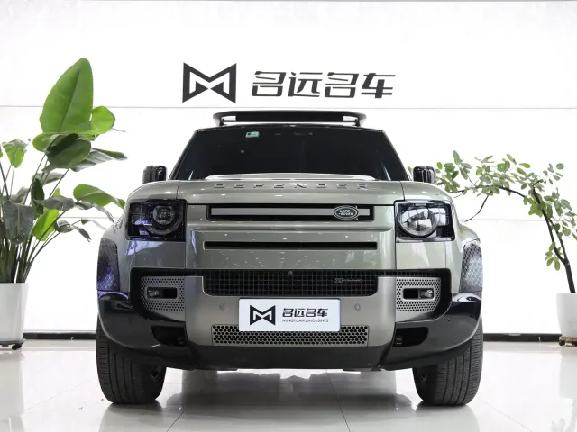 Land Rover Defender — Фото автомобиля 2