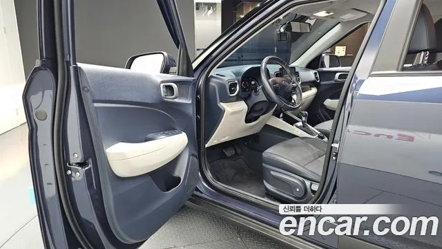 Hyundai Venue — Фото автомобиля 15