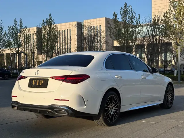 Mercedes-Benz C-Class — Фото автомобиля 4