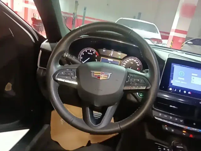 Cadillac CT5 — Фото автомобиля 10