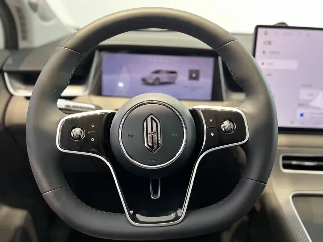 Shangjie Shangjie SUV — Фото автомобиля 11
