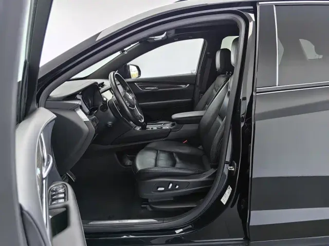 Cadillac XT5 — Фото автомобиля 10