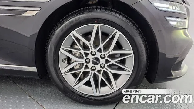 Genesis G80 Бензин 2.5 турбо AWD — Фото автомобиля 21