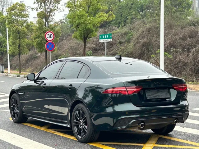 Jaguar XEL — Фото автомобиля 6
