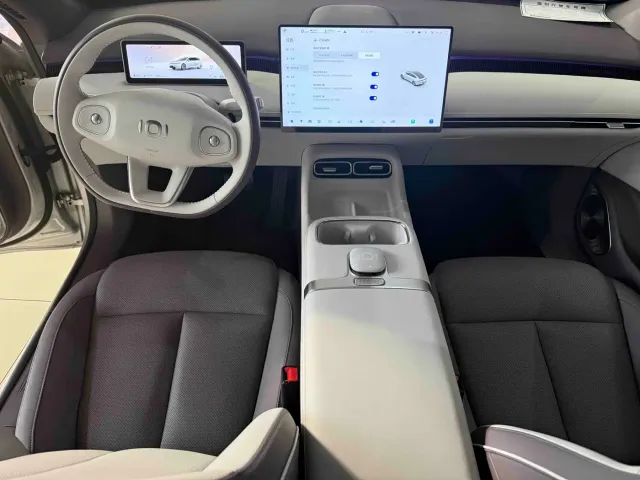 Changan Qiyuan A06 — Фото автомобиля 8