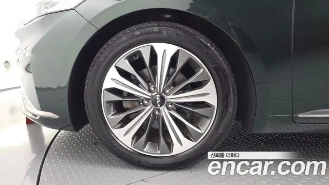 Kia K8 K8 Hybrid — Фото автомобиля 4