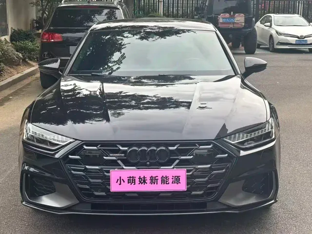 Audi A7L — Фото автомобиля 2