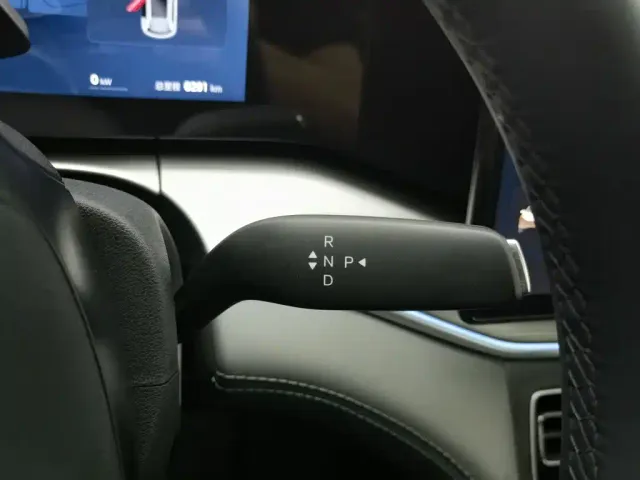 BYD Song L DM-i — Фото автомобиля 13
