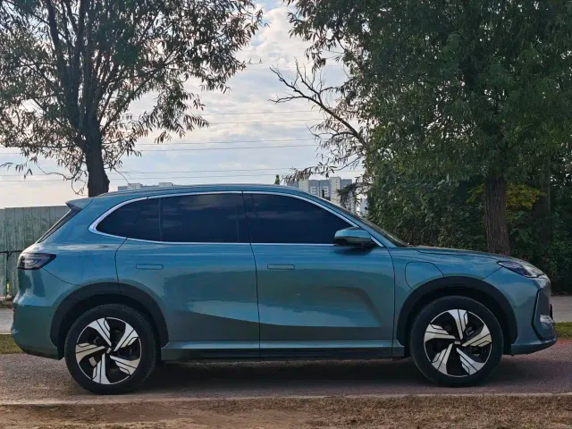 Geely Galaxy E5 — Фото автомобиля 4