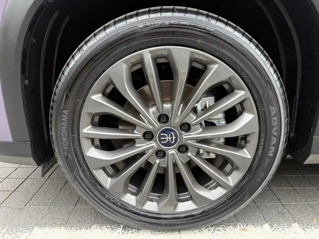 BYD Song Ultra — Фото автомобиля 29