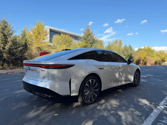 Toyota BoZhi 7 — Фото автомобиля 5