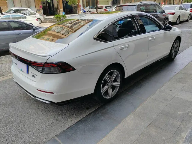 Honda Accord — Фото автомобиля 4