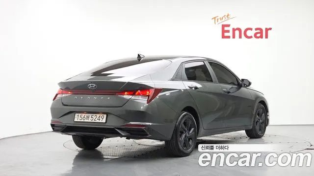 Hyundai Avante CN7 — Фото автомобиля 2