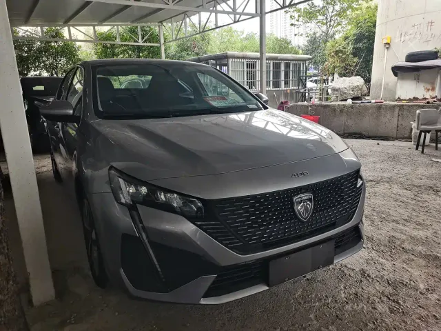 Peugeot 408 — Фото автомобиля 3