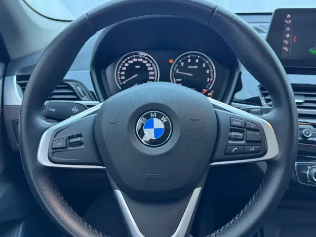 BMW X1 — Фото автомобиля 11