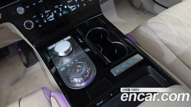 Genesis G80 Бензин 2.5 турбо AWD — Фото автомобиля 9