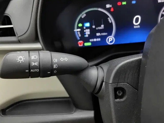 Toyota Sienna — Фото автомобиля 21