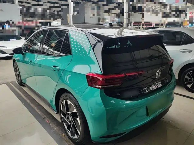 Volkswagen ID.3 — Фото автомобиля 4