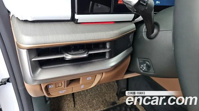 Hyundai Grandeur GN7 — Фото автомобиля 28