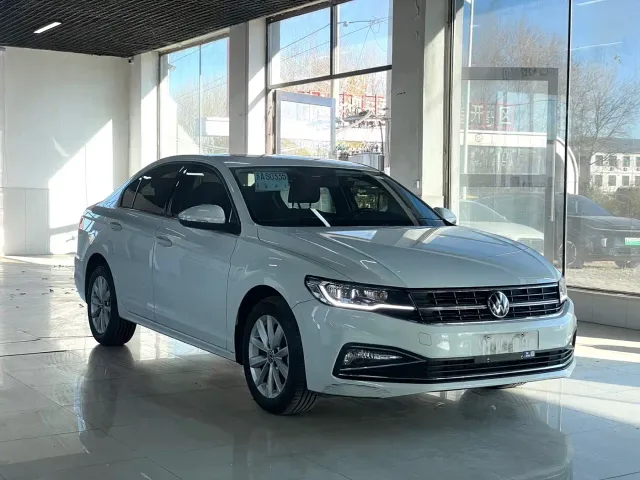 Volkswagen Bora — Фото автомобиля 3