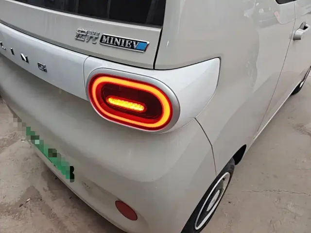 Wuling Hongguang Mini EV — Фото автомобиля 7