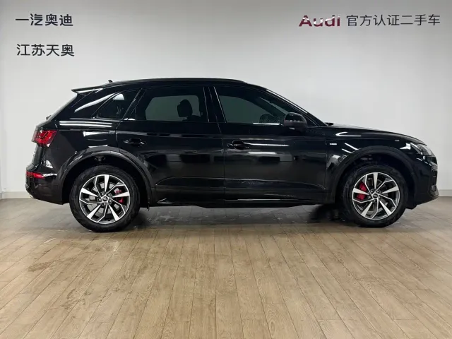 Audi Q5L — Фото автомобиля 3