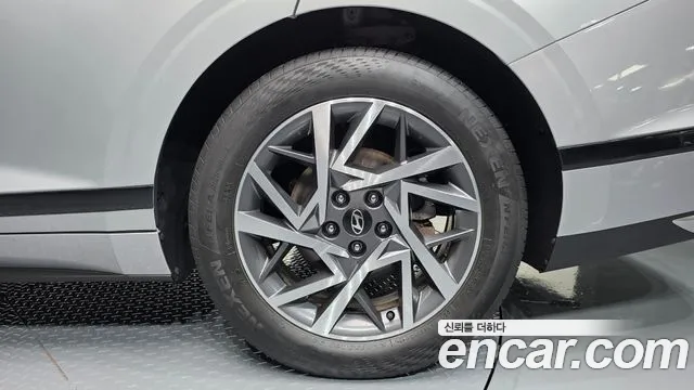 Hyundai Grandeur GN7 — Фото автомобиля 6