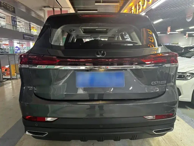 Changan CS75 — Фото автомобиля 10