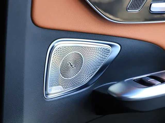 Mercedes-Benz C-Class — Фото автомобиля 24