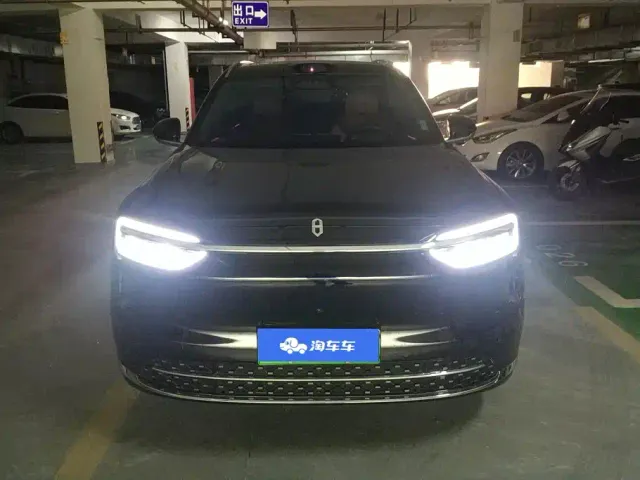 Aito M7 — Фото автомобиля 2