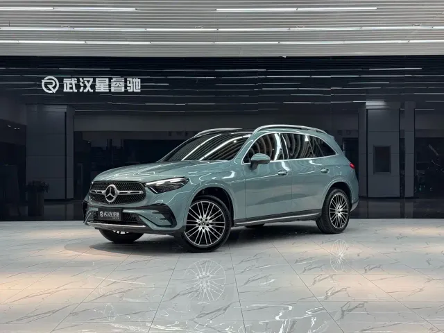 Фотография автомобиля — Mercedes-Benz GLC-Class