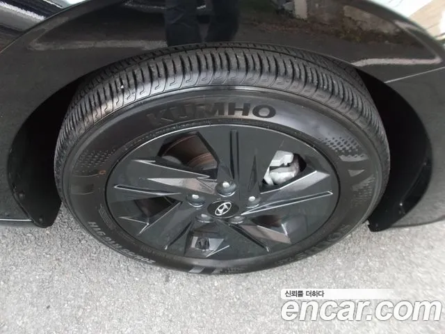 Hyundai Avante CN7 — Фото автомобиля 19