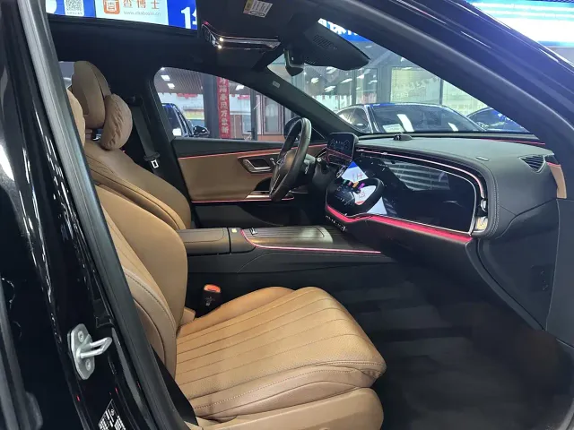Mercedes-Benz E-Class — Фото автомобиля 9