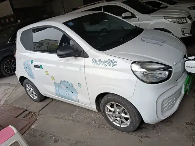 Roewe Clever — Фото автомобиля 3