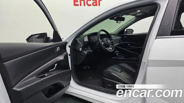 Hyundai Avante CN7 — Фото автомобиля 15