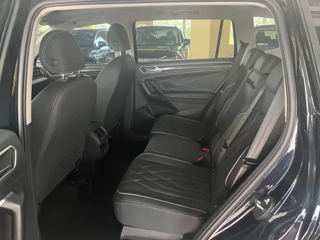 Volkswagen Tiguan L — Фото автомобиля 8