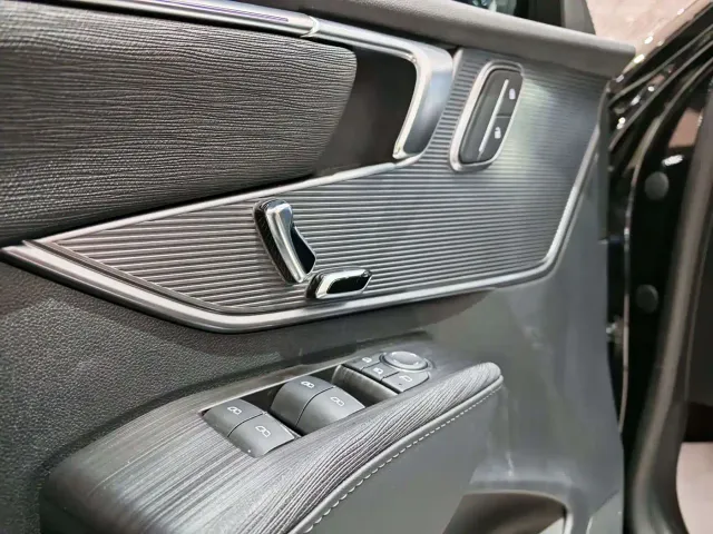 Buick LaCrosse — Фото автомобиля 4