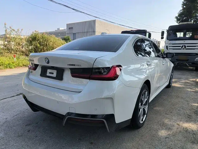 BMW i3 — Фото автомобиля 6