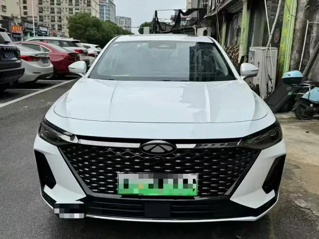 Chery Fulwin A8 — Фото автомобиля 2