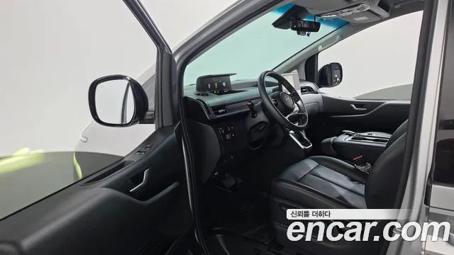 Hyundai Staria Staria — Фото автомобиля 10