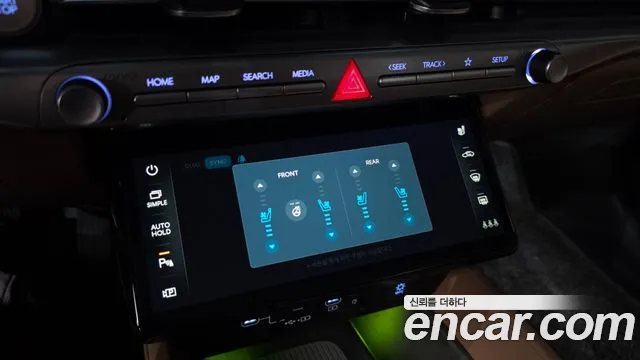 Hyundai Grandeur Grandeur (GN7) 3.5 Бензин 4WD — Фото автомобиля 30