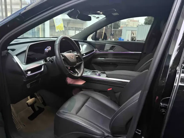Cadillac XT5 — Фото автомобиля 3